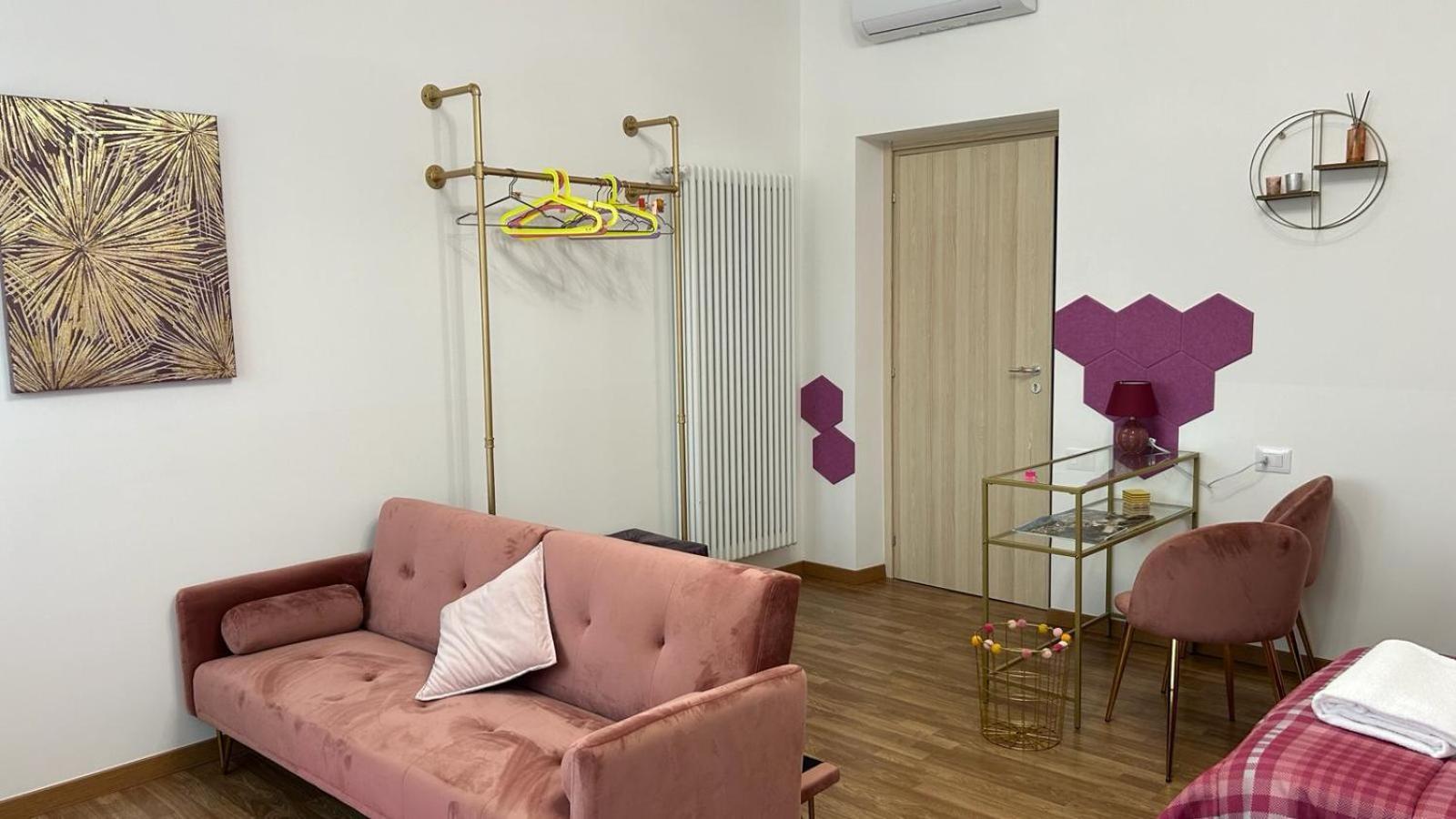 Comfort Accommodation Room Μπέργκαμο Εξωτερικό φωτογραφία